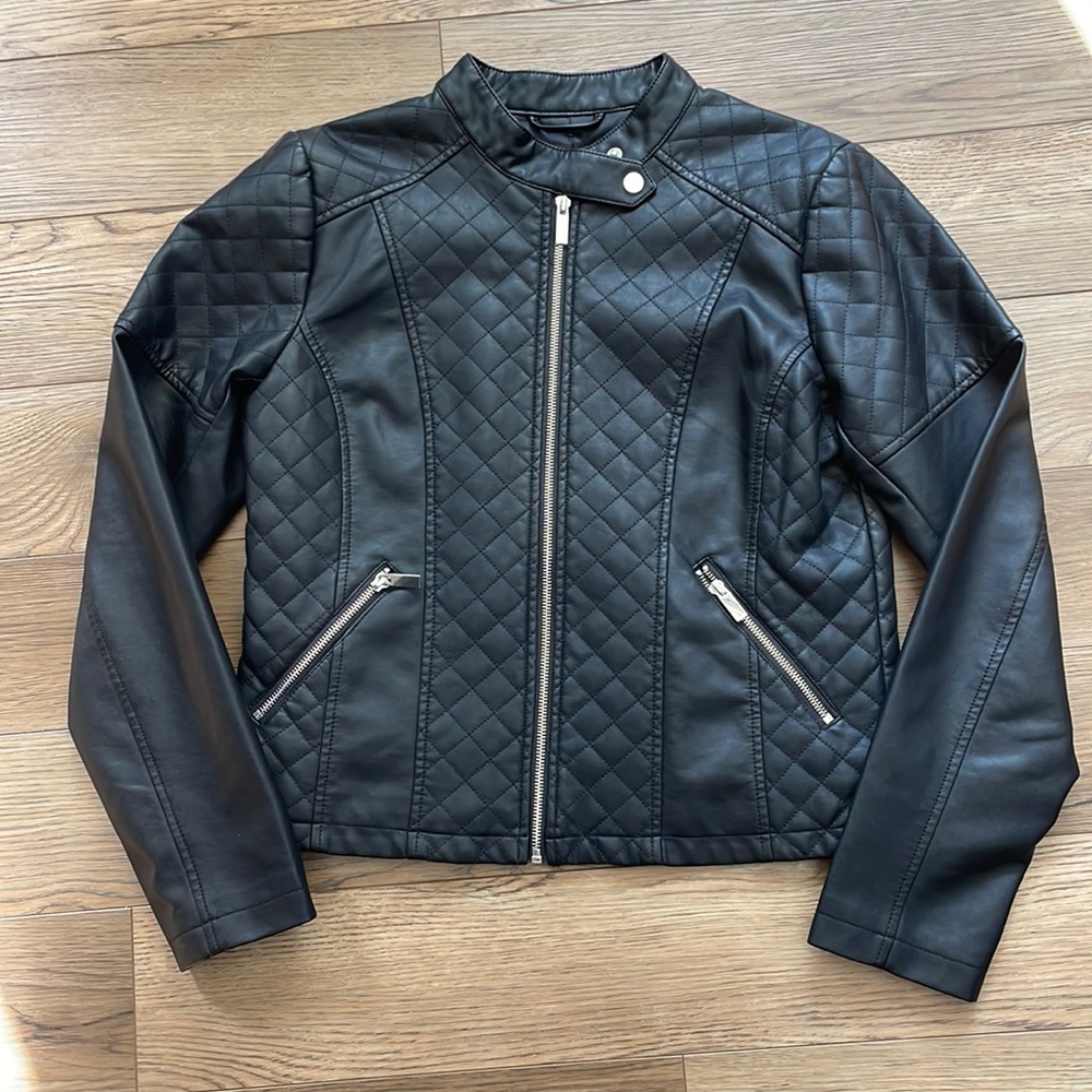 New York & Company Quilted faux leather jacket size M